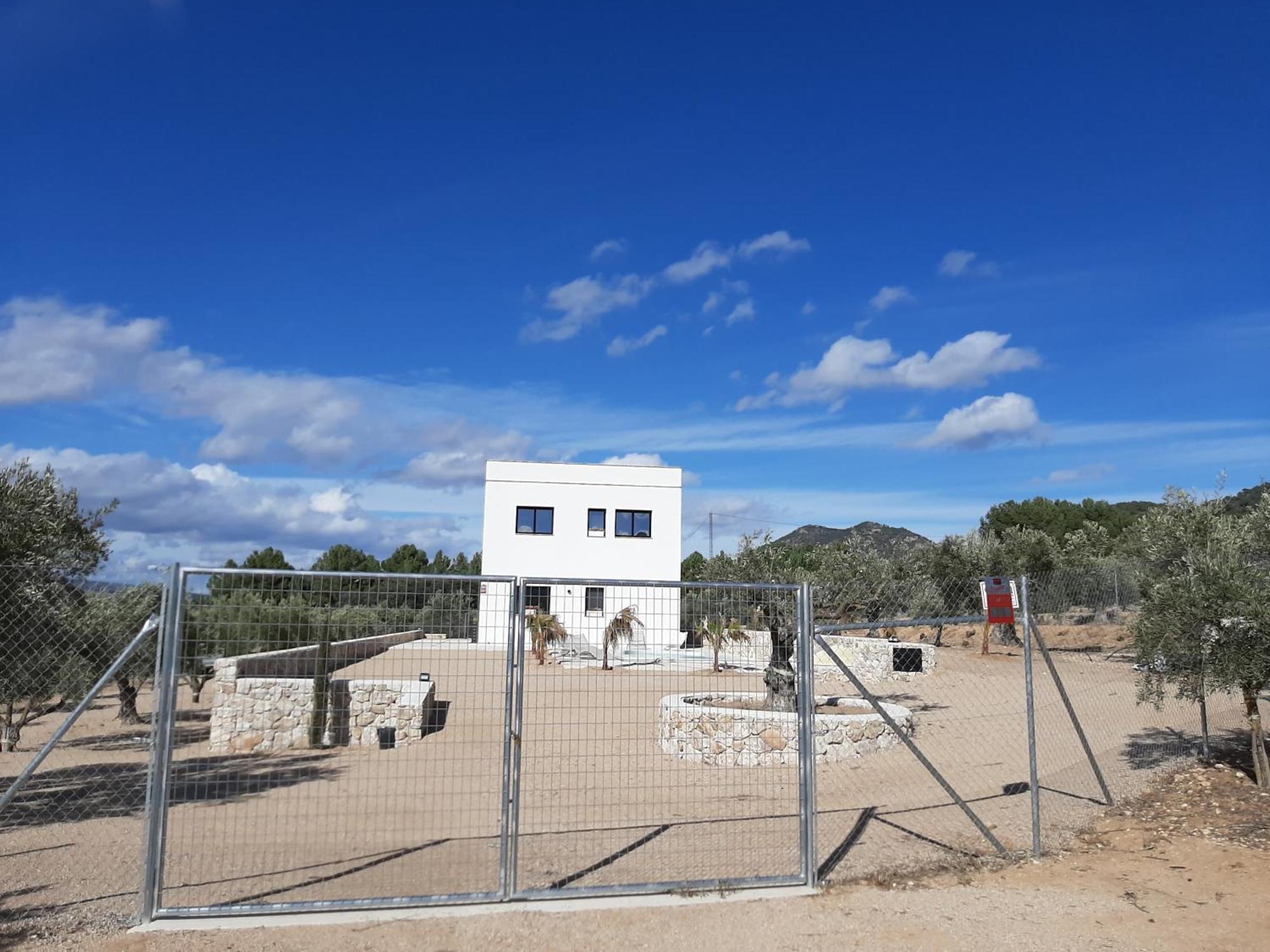 Casita Del Embalse Con Encanto Biar Exterior photo